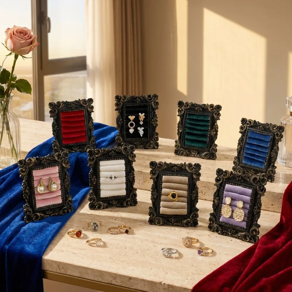 Black Golden Photo Frame Jewelry Display Stand Velvet Baroque Design Ring Display Holder Vintage Gothic Dark Style