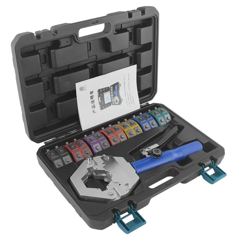 

New light, small and convenient integrated automotive air conditioner pipe press