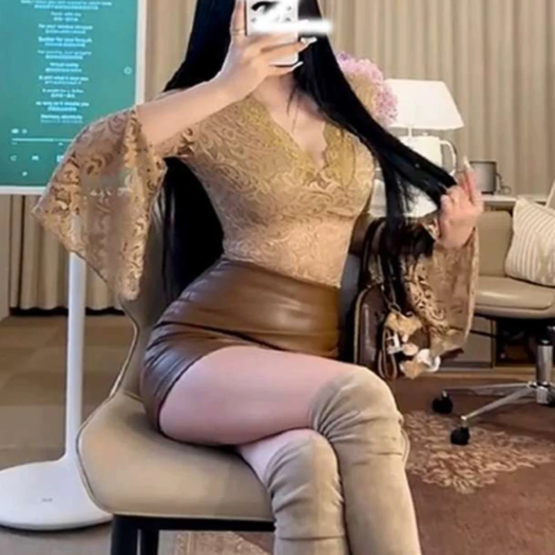 

2026 Camisas De Mujer Sexy Blouses Women's Clothing V-neck Flare Sleeve Slim Fit Shirts Summer Temperament White Blouse Tops