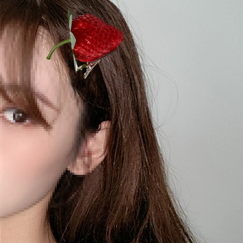 New Strawberry Hairpins Cute Resin Headwear Hair Accessories Girl Side Bangs Clip Sweet Hair Clips Headdress Jewelry