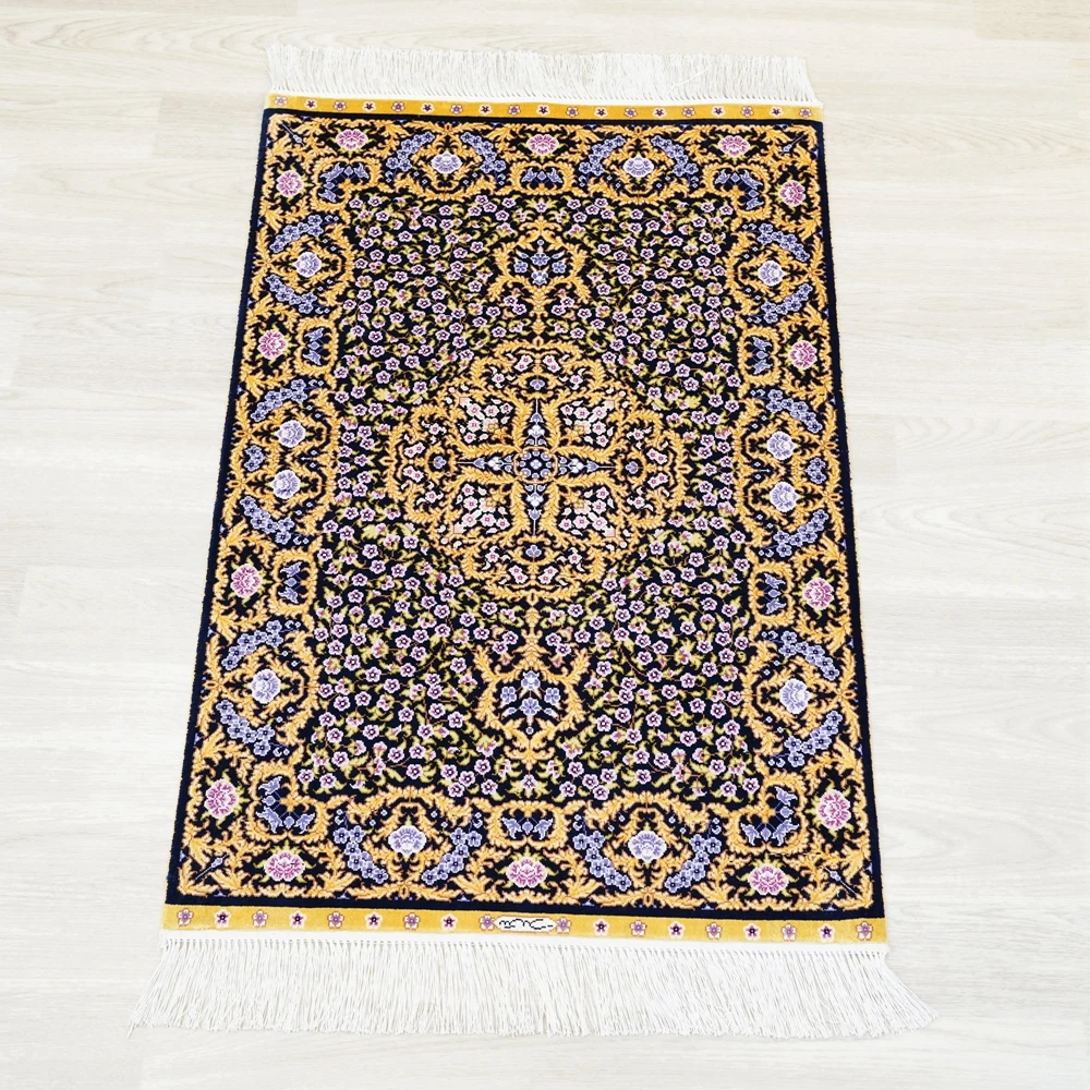 61x91cm Blue Handmade Silk Carpet Classic Exquisite Handcraft Rugs