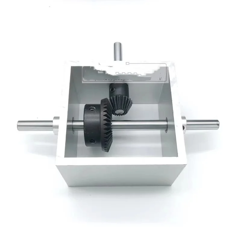 90 degree right angle drive bevel gear reversing speed gearbox 1 to 2 hand crank small machinery corner reducer view 3