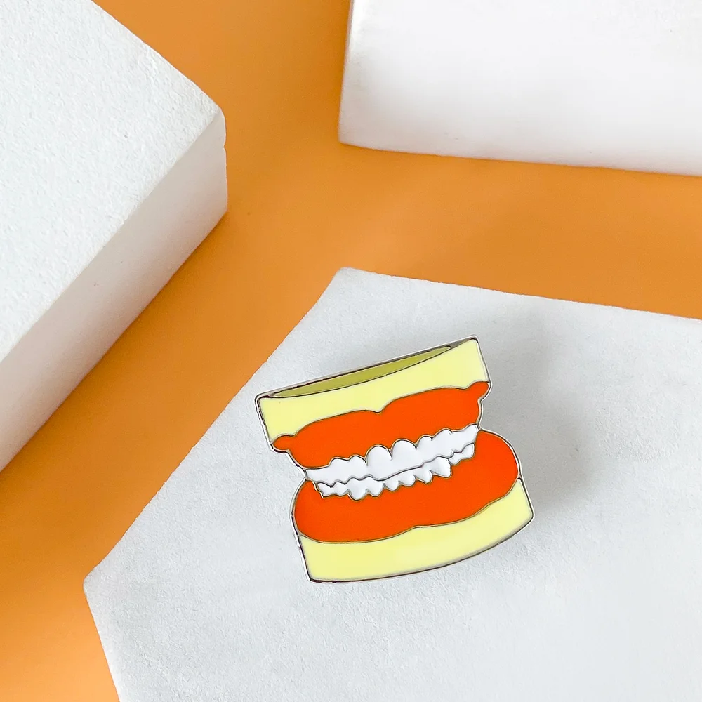 New Cartoon Dental Enamel Pin Medical Dental Gums Teeth Brooch Lapel Hat School Bag Badge Dentist Jewelry Gift