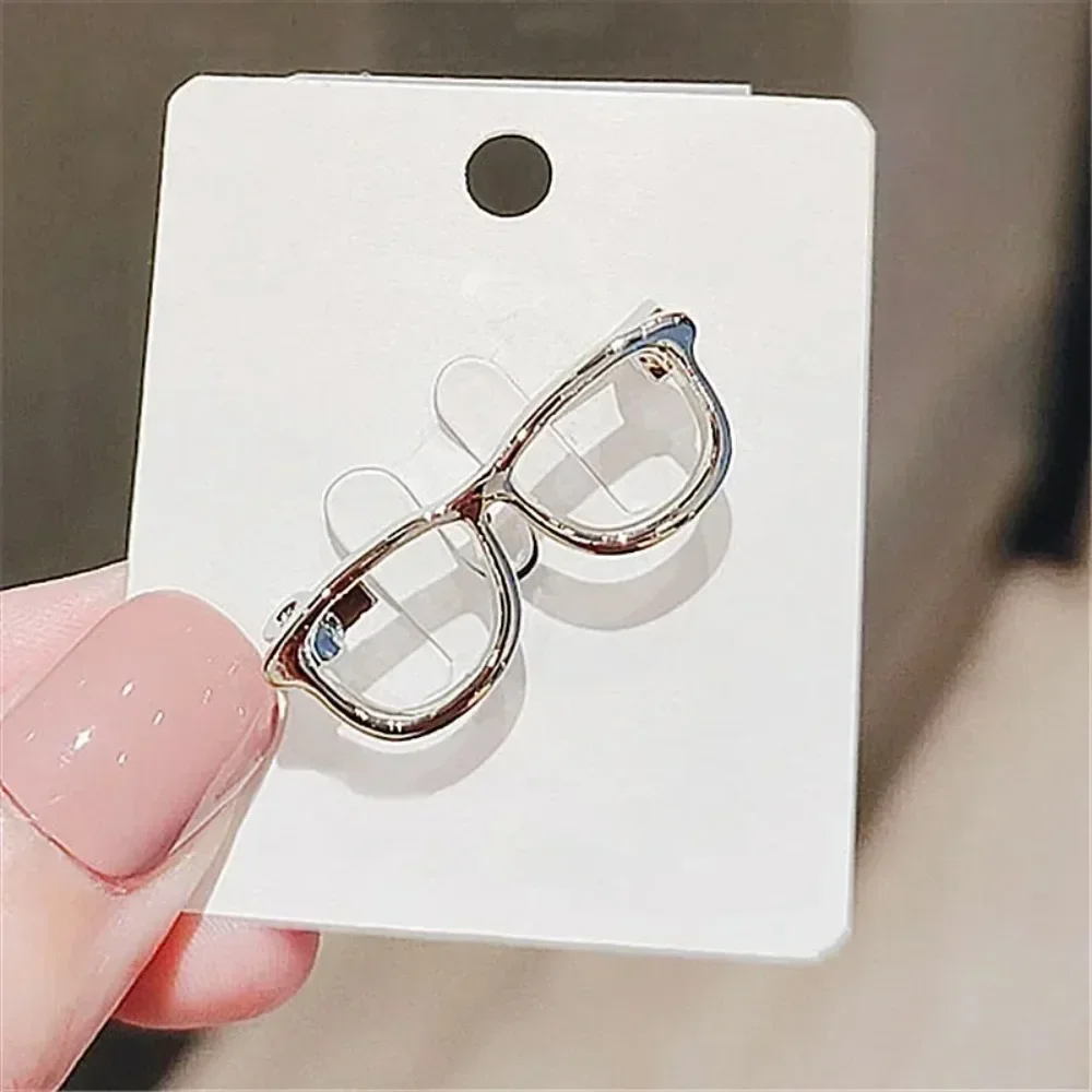 Classic Glasses Frame Shaped Brooch Metal Badge Collar Pin Women Men Backpack Clothing Jackets Hat Decoration Accessories