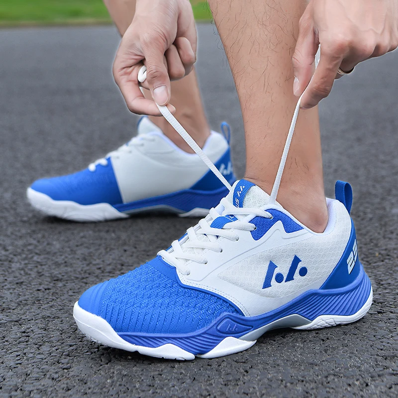 New High Quality Badminton Shoes Breathable Badminton Sneakers Women Light Weight Tennis Shoes Training Volleyball Sneakers