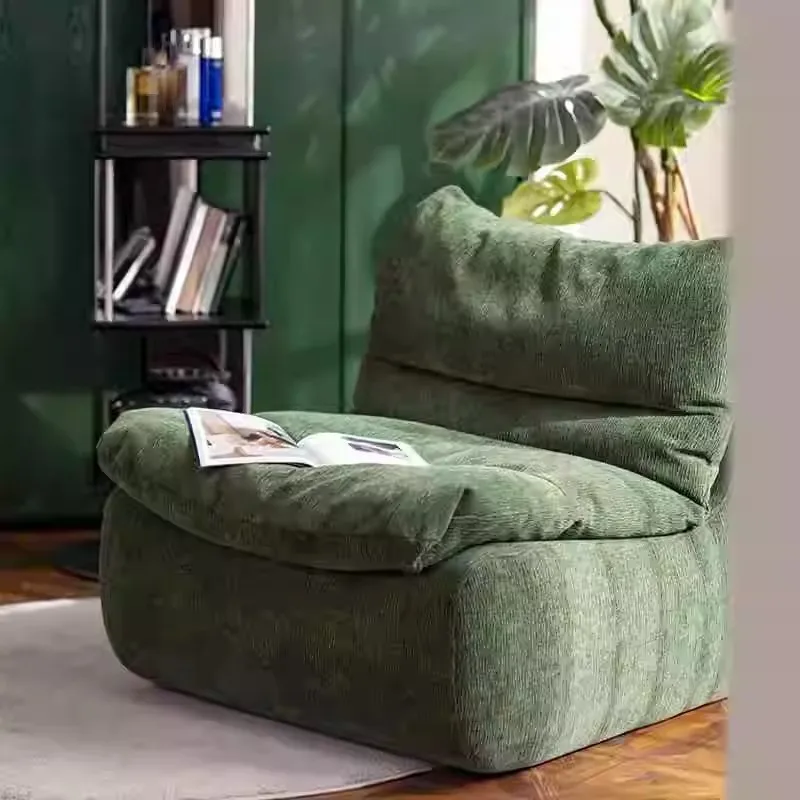 

High End Accent Chair Premium Materials Elegant Look for Luxury Living Spaces Abroad