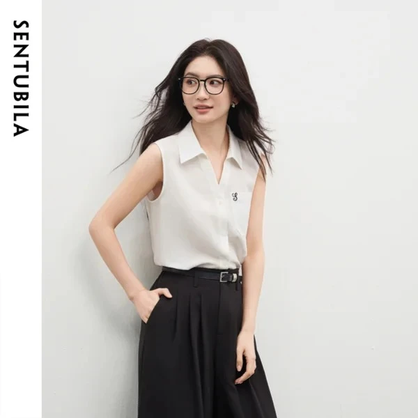

SENTUBILA Women's Sleeveless Blouse 2026 Summer White V-Neck Lapel Collar Letter Embroidery Pocket Straight Shirt 162CA5887