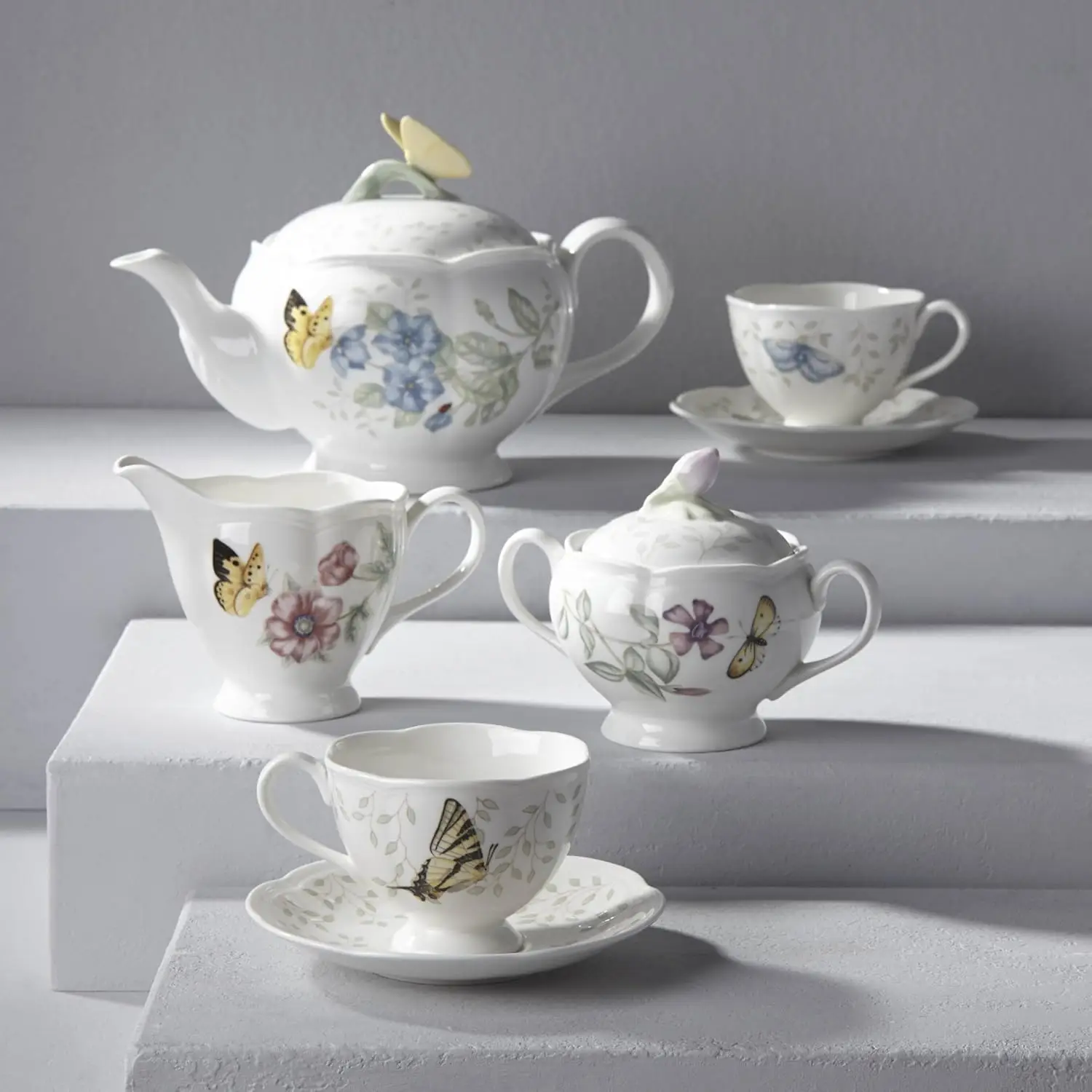 Butterfly Meadow 8-Piece Tea Set for 2, White Porcelain with Scalloped Rims - Elegant Everyday Use - Detail 1
