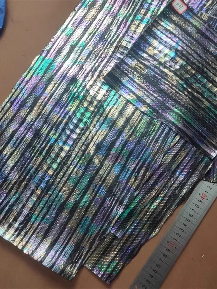 Kolorowy błyszczący laserowy materiał z prawdziwej skóry pytona Kawałek skóry Rzemiosło DIY Etui na telefon Akcesoria Miękka tkanina z prawdziwej skóry