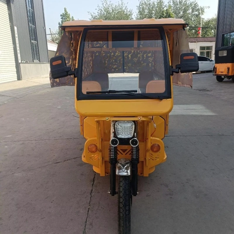 Customizable in 2026 Electric-tricycle Enclosed Body Leisure Electric Tuk Tuk for Passengers and Cargo