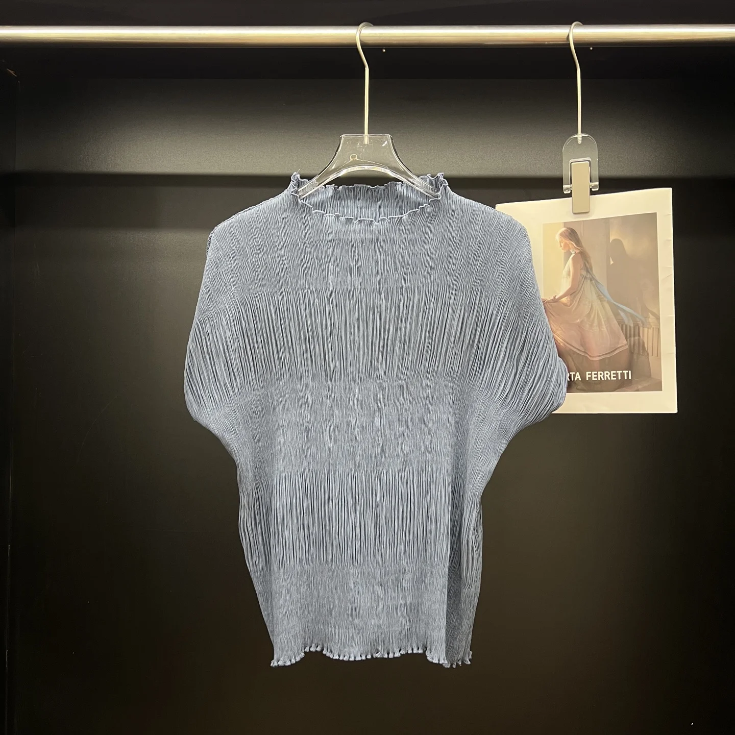 

Miyake Pleated Solid Color Short-sleeved 2025 Summer New Loose Simple Temperament Commuting Versatile Tops