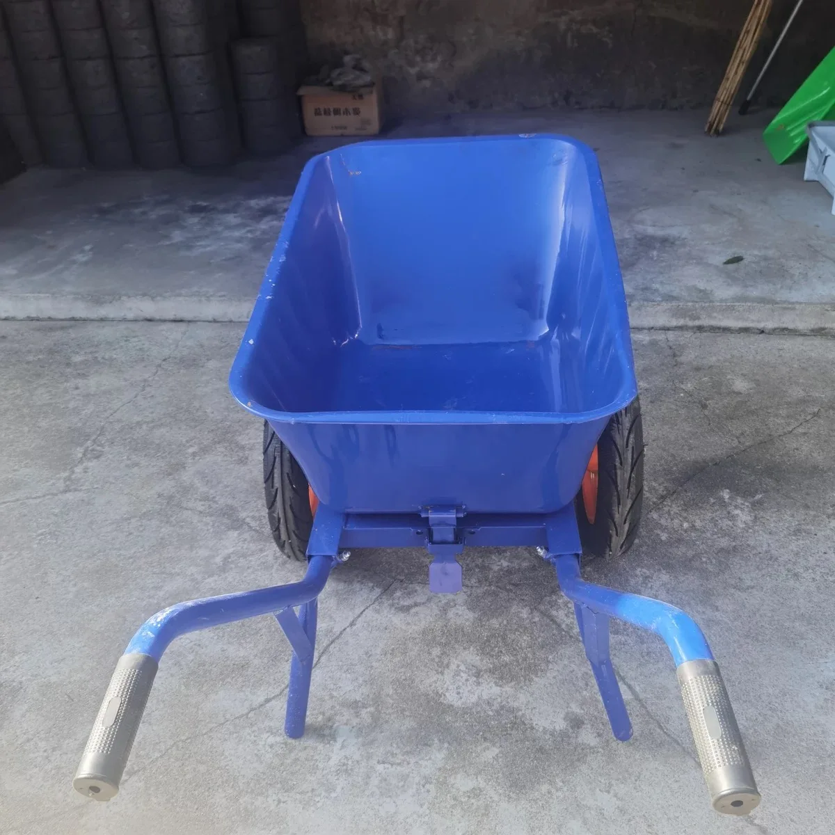 2 Two Aluminum Wheeled Wheelbarrow