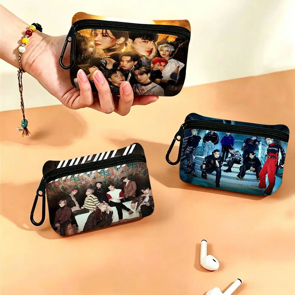 A-ATEEZ KPOP Mini Oxford Cloth Coin Purse With Carabiner Hook Portable Key Card Wallet Small Zipper Storage Pouch