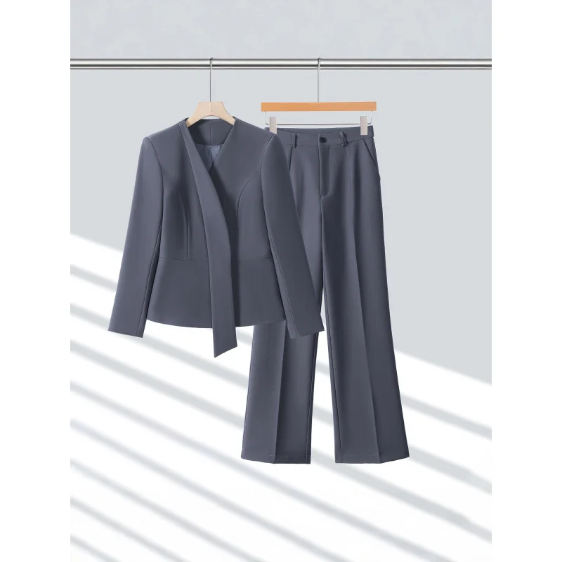 Gray women's suit2026New spring design with a unique and stylish professional attire for work
