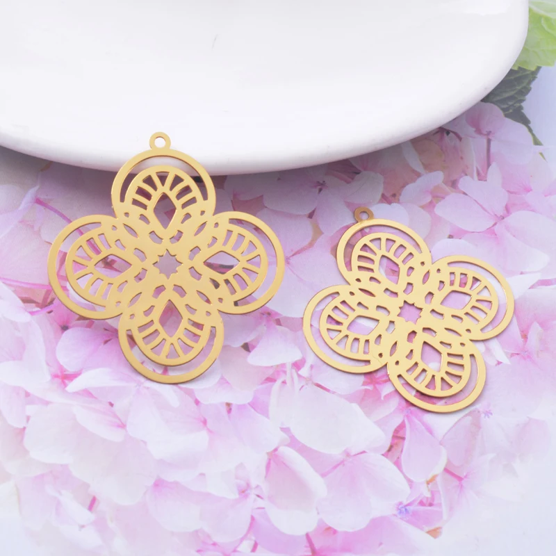 30 Stück/Set AB6757 37*35 Messing Filigran Goldfarben Blumen-Anhänger Schmuckmaterialien Geeignet für DIY-Ohrringe – Detail 7