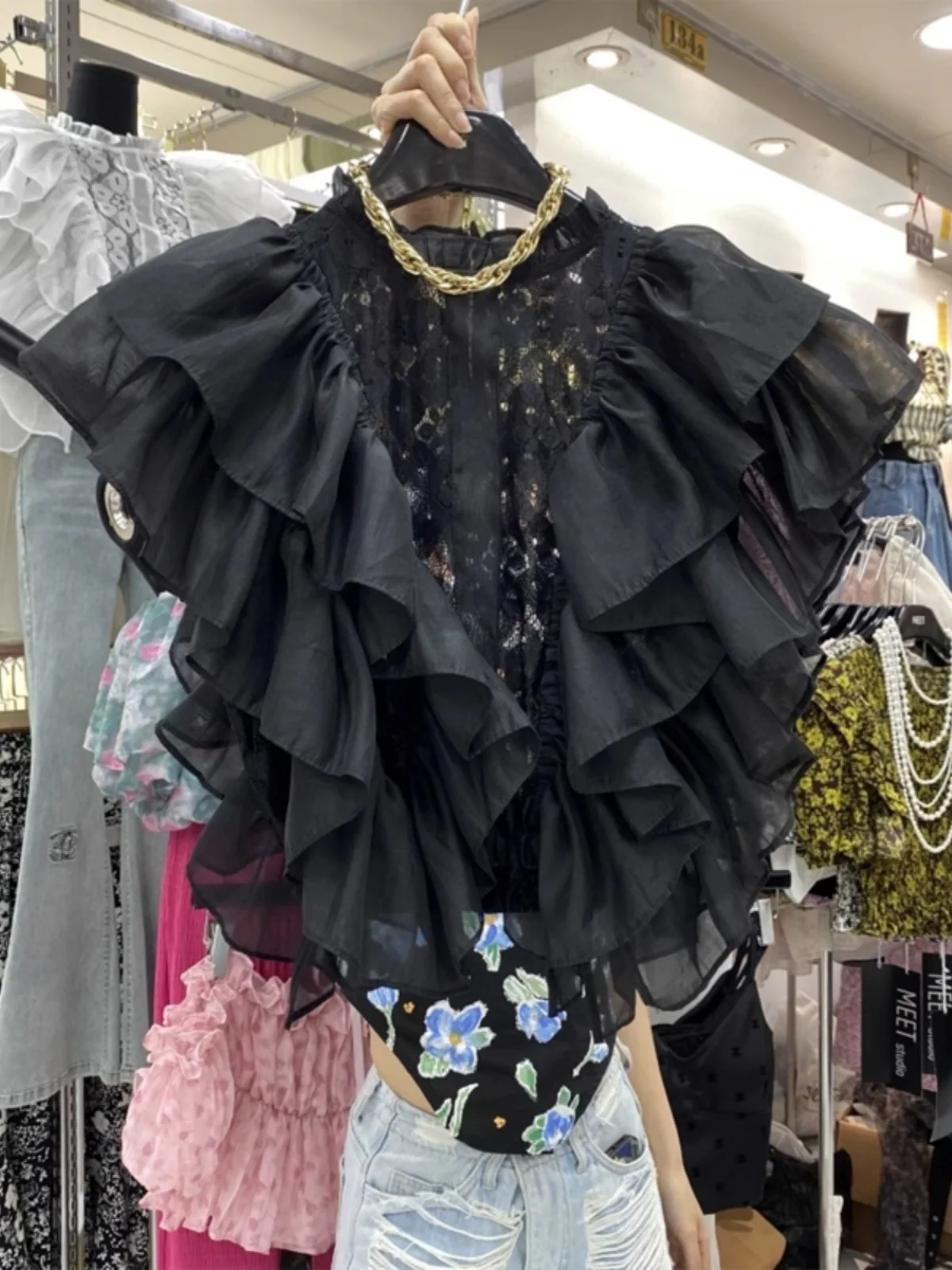 

Summer 2026 Unique High-End Color Stand Collar Lace Insertion Splicing Hook Embroidery Women's irt ort Length Origi...