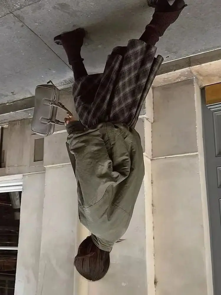 

HH Woman Fashion Loose Zipper Skirt Chic Plaid Pleated decoration Midi Skirt Women Casual High Waist Street Style Skirt 2 Colors