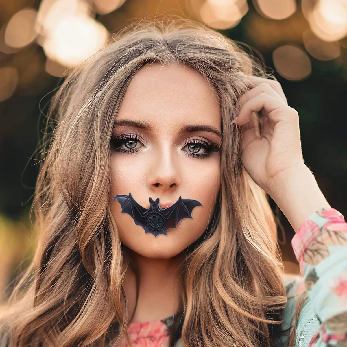 

24 шт. пластиковые свистки в форме летучих мышей на Хэллоуин, креативные сувениры для детских вечеринок, забавные музыкальные свистки, подарки для детей, свистки на Хэллоуин