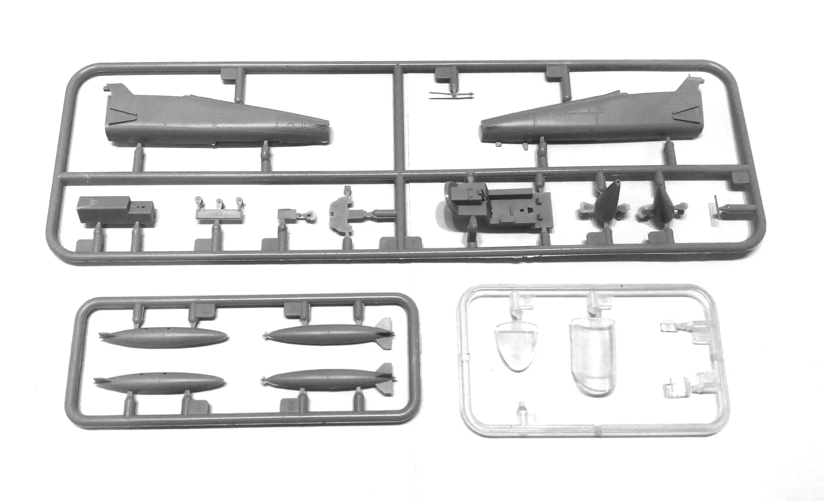 Dream Model DM720013 1/72 scale F-5E \'Tiger ll\' (Early version) model kit