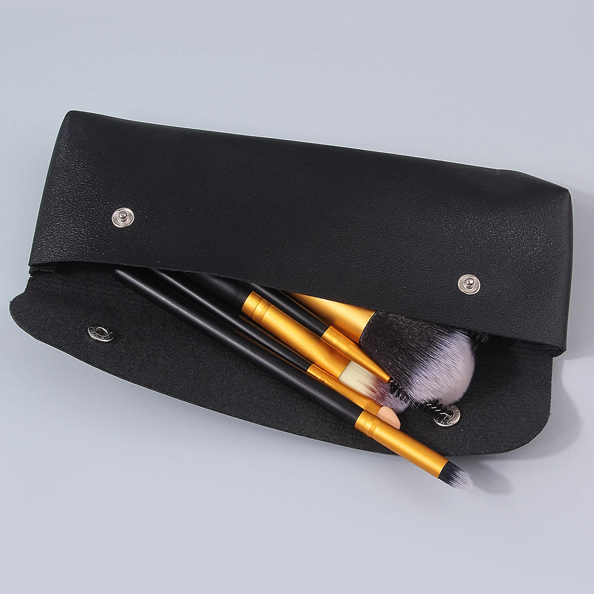 Set di pennelli per trucco di fascia alta da 12/15 pezzi, set di pennelli per il viso multifunzionali e set di spugne per trucco in polvere non appiccicose + custodia