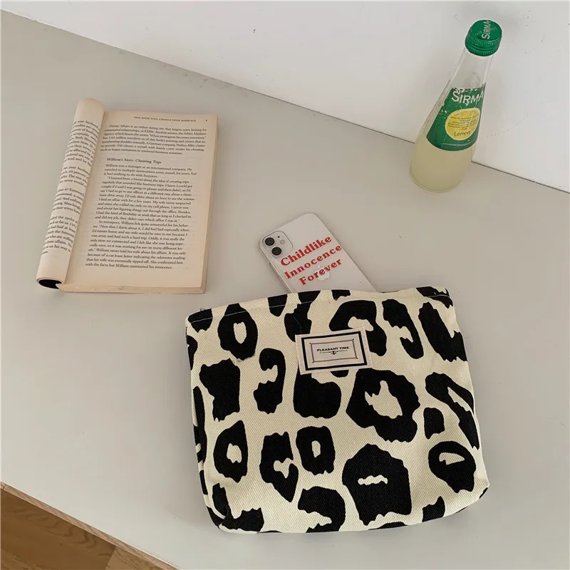 Pink Leopard Print Women Cosmetic Bag Retro Flower Ladies Small Clutch Purse Travel Handbags Schoolgirl Pencil Storage Bags