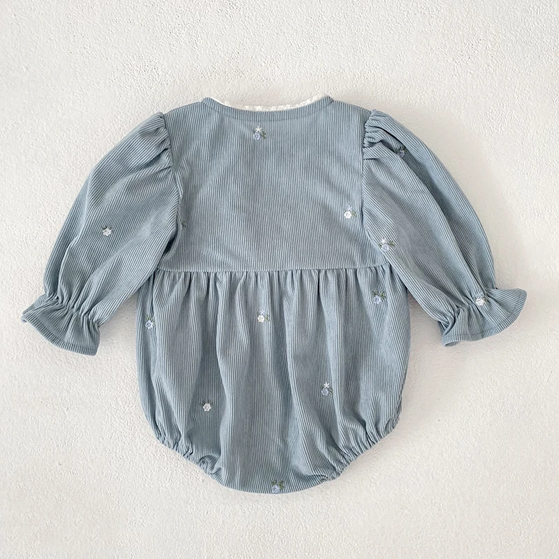 Baby-Strampler aus Cord mit langen Ärmeln, Blumenstickerei, großer Schleife und Rüschenbesatz, Neugeborenen-Bodysuit, Herbst-Babykleidung, 0-24 Monate – Detail 3