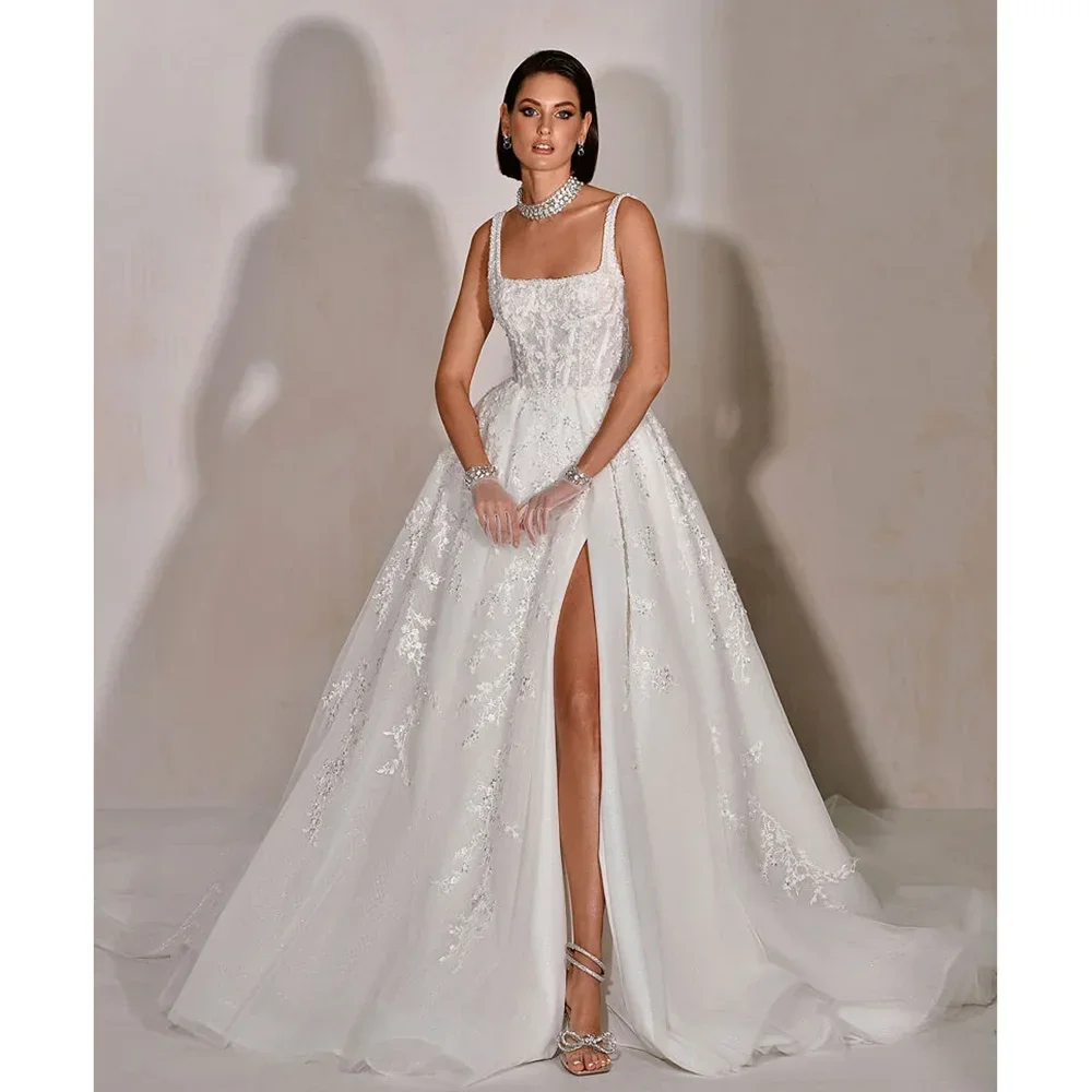 Abiti da sposa con colletto quadrato alla moda Abiti da sposa eleganti in pizzo bianco con paillettes senza schienale Abiti da sposa chic con spacco laterale