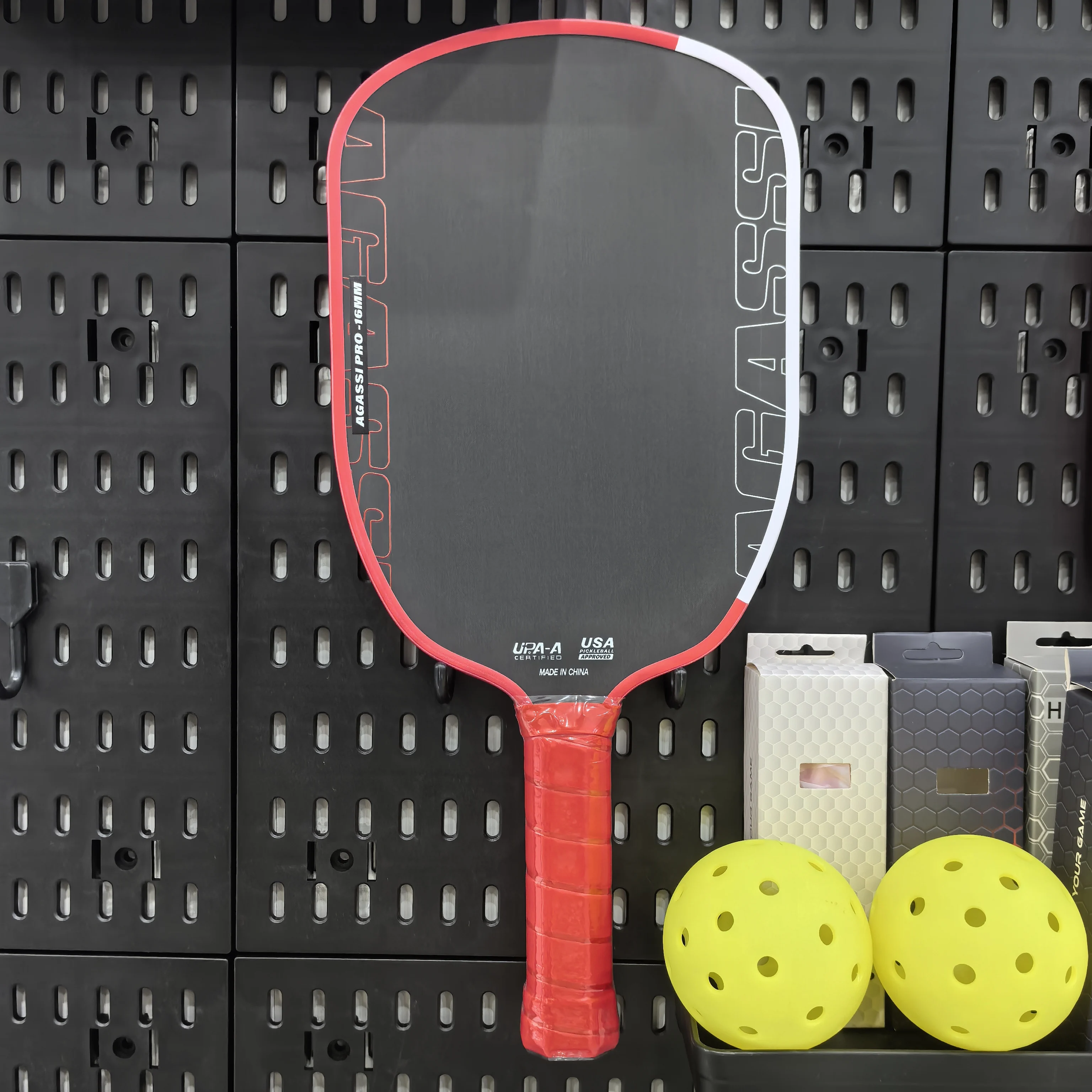 

Hot Selling Joola Agassi Pro Pickleball Paddle with 16mm Thickness Carbon Fiber Material for Tournament Game