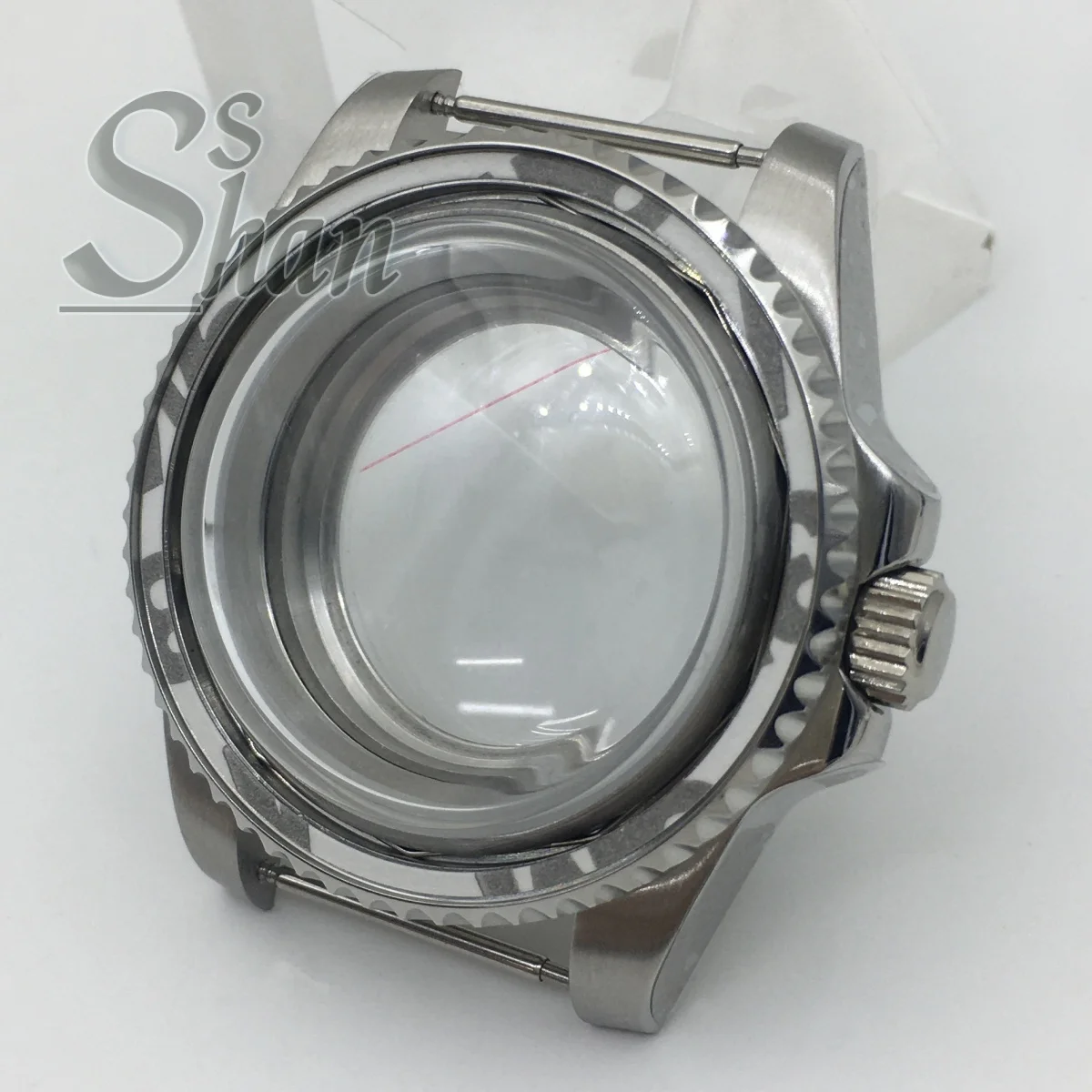 il-vetro-a-cupola-della-cassa-dell'orologio-sommergibile-in-acciaio-inossidabile-da-40-mm-e-adatto-per-il-movimento-automatico-nh34-nh35-nh36-eta2824-pt5000