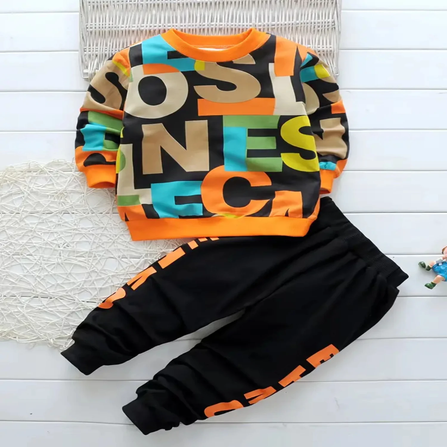 

Cozy Baby Boys 2pcs Letter Print Sweatsuit Set - Round Neck, Long Sleeves, Fall/Winter Outfit