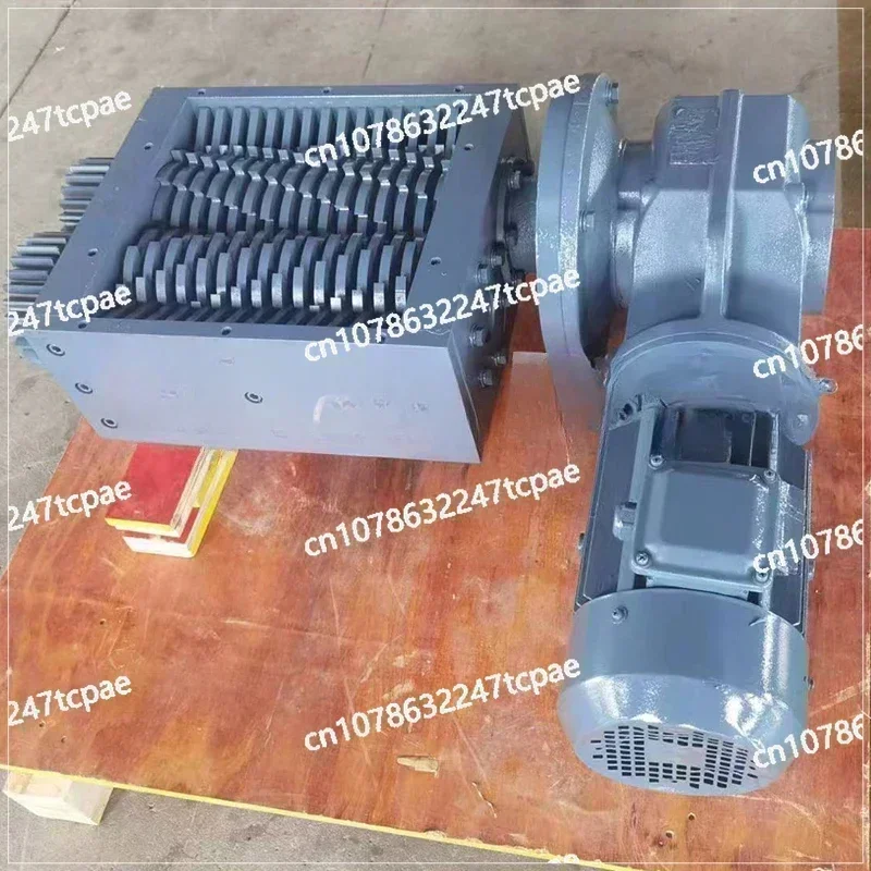 Small double shaft shredder plastic metal shredder chassis wire rubber crushing kitchen waste crushing knife box