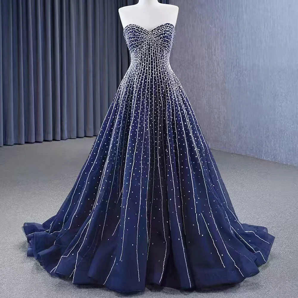 Abito da sera sexy senza maniche con scollo a cuore blu con lacci sul retro Dettaglio in cristallo Vestibilità personalizzabile per occasioni speciali