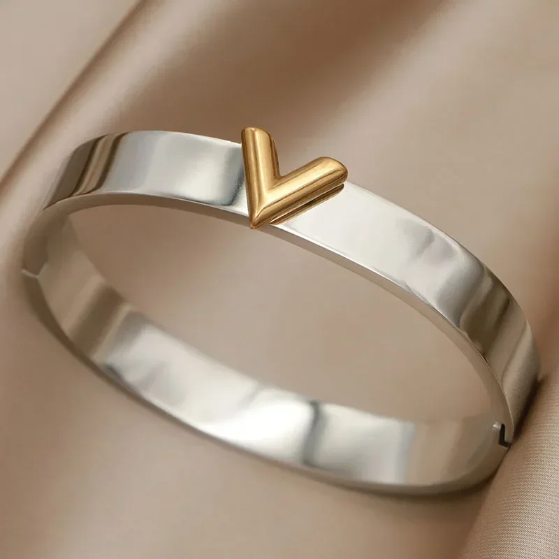 Stainless Steel Metal Letter V Bangles&bracelets for Women Fashion Brand Jewelry Contrast Color Bangles Accessories