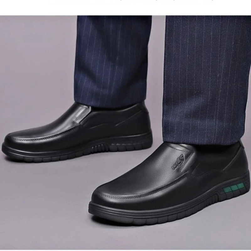 Men\'s Leather Shoes Casual Round Head Business Party Dresses Loafers Comfortable Lightweight Oxfords Zapatos Hombre De Vestir
