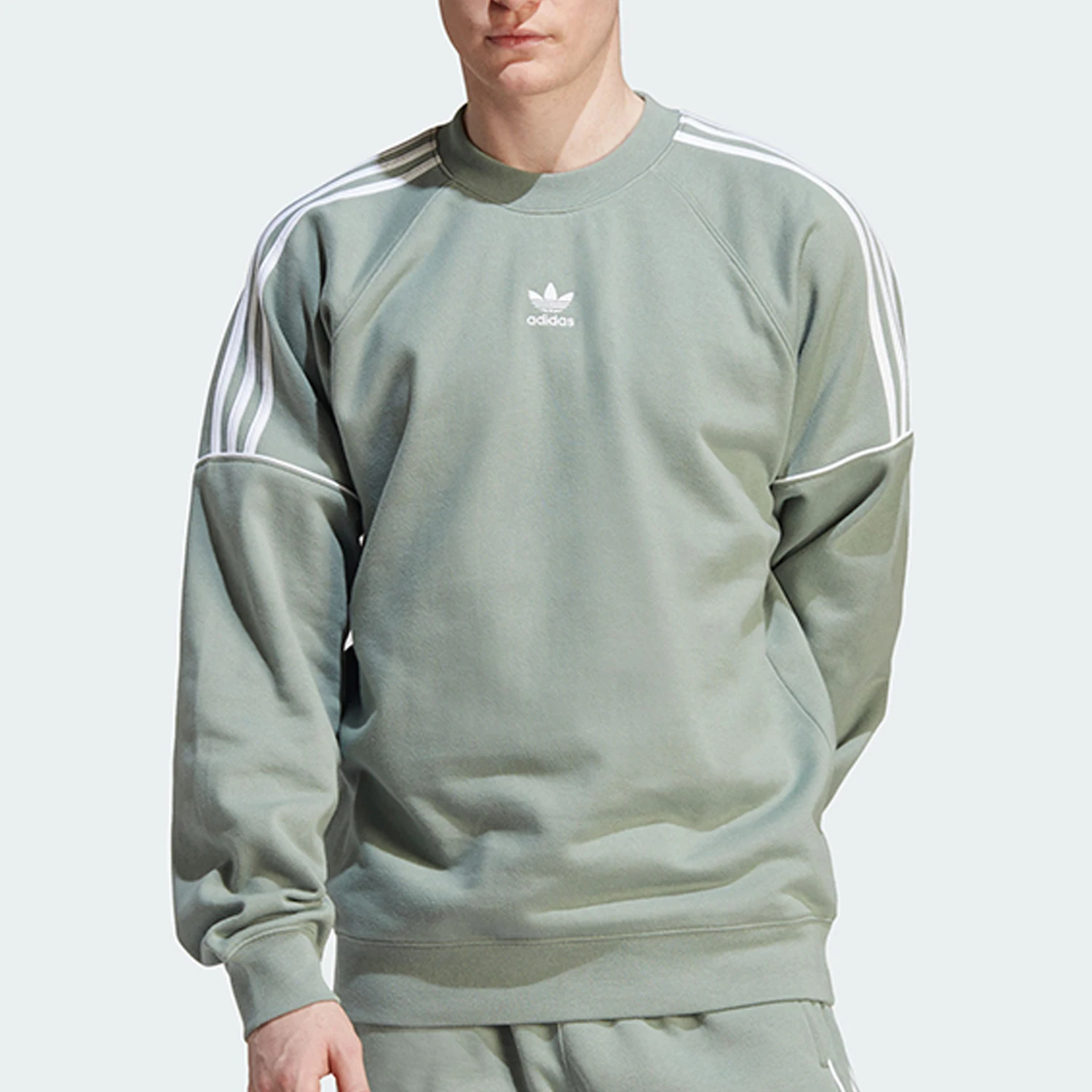 Adidas Originals Authentic Trefoil Men's Fleece Lined Warm Ribbed Crewneck Sweatshirt IB8696