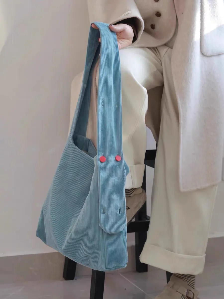 

Korean Chic 2024 New Large-capacity Students Commuting Fashion Simple One-shoulder Bags Design Casual Messenger Tote Bag