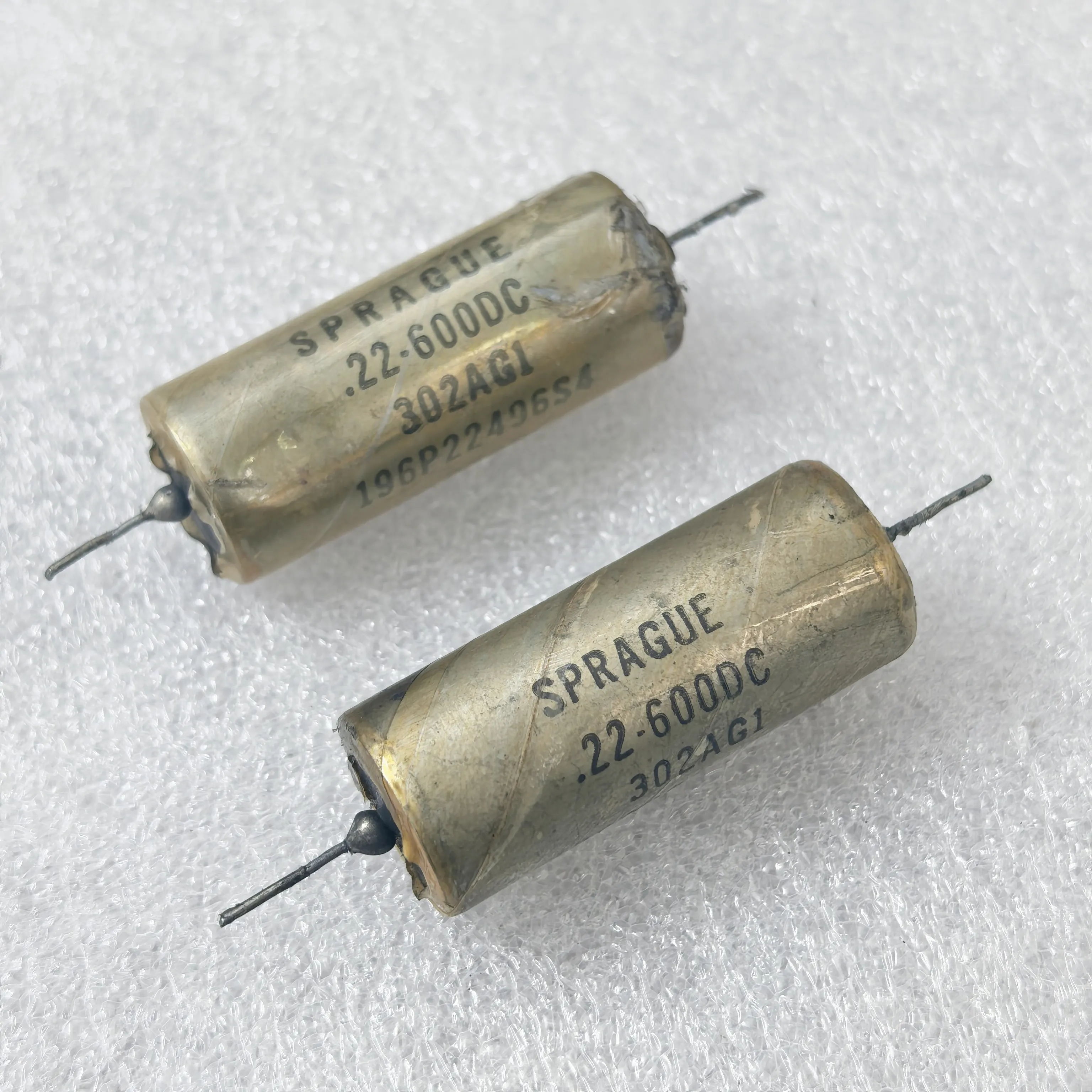 

Американский винтажный аудиоконденсатор 196P 0.22UF 600V в медном корпусе, с масляной пропиткой, для аудиосистем.