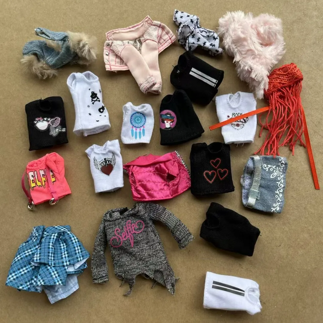 Conjunto de Ropa para Muñeca Monster Doll: Camiseta, Falda, Calcetines, Chaqueta, Accesorios de Vestir 1/6, Compatibles con Cuerpo de Muñeca Slim