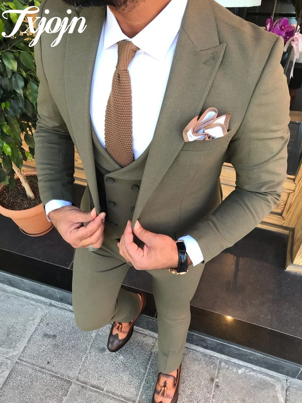 Fashionable Peak Lapel Men Suit Set 3PCS Classic Single Button Men Tuxedos Suit Formal Slim Suit For Groom Graduation Suit Custo