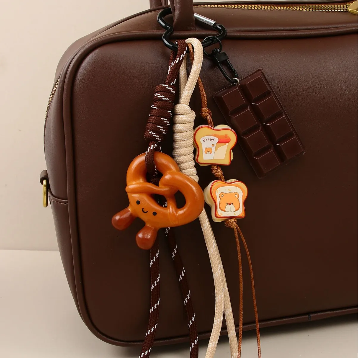 Baking Simulated Baked Pastry Phone Lanyard Pretzel Croissant Keychain Bag Charm Unique Cozy Accessory for Daily & Decor Use