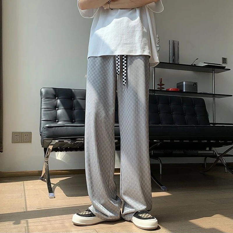 Тонкие летние клетчатые свободные повседневные прямые брюки из ледяного шелка, мужские мешковатые брюки, распродажа, классические новые уличные винтажные брюки для мужчин