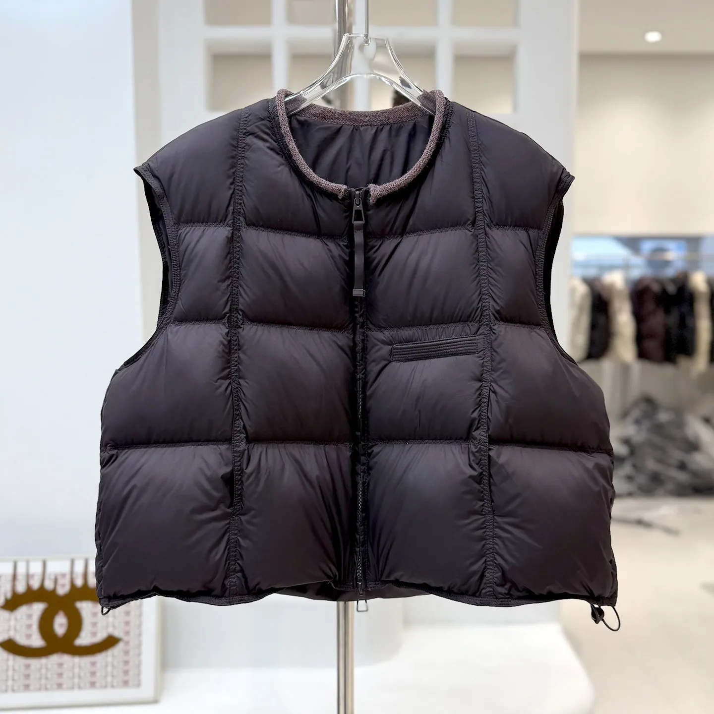 

Women's Autumn/Winter New Casual Top White Duck Down Short Vest Coat Fashion Round-Neck Down Jacket Vest
