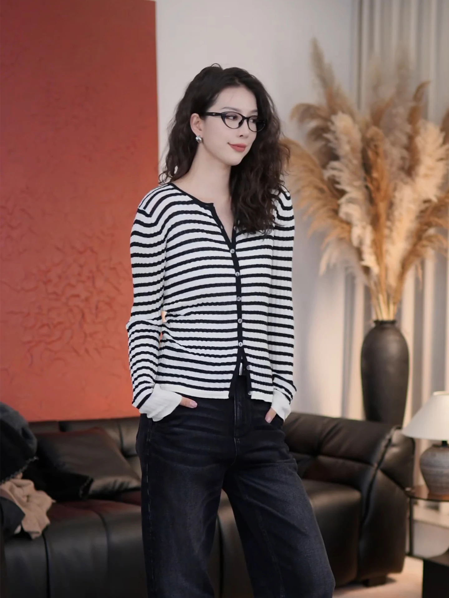 

Женский приталенный вязаный кардиган в полоску из шерсти, повседневный, с длинными рукавами, круглым вырезом, на пуговицах, осенняя новинка DMX&ZHAO