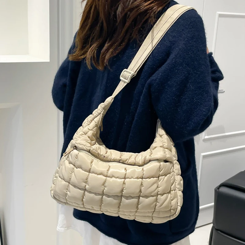 

Tiptoegirls Мягкая и легкая стеганая нейлоновая сумка на плечо, просторная повседневная сумка-тоут для ежедневных поездок, покупок, путешествий, модная сумка-пузырь