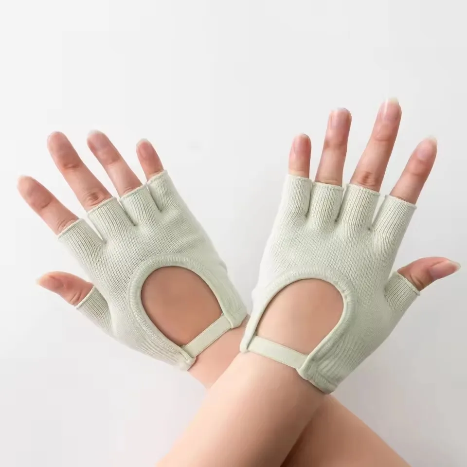 Nouveaux gants antidérapants de Yoga demi-doigt, vêtements respirants, résistants, gants de Fitness, demi-doigt, gants de cyclisme, Pilates