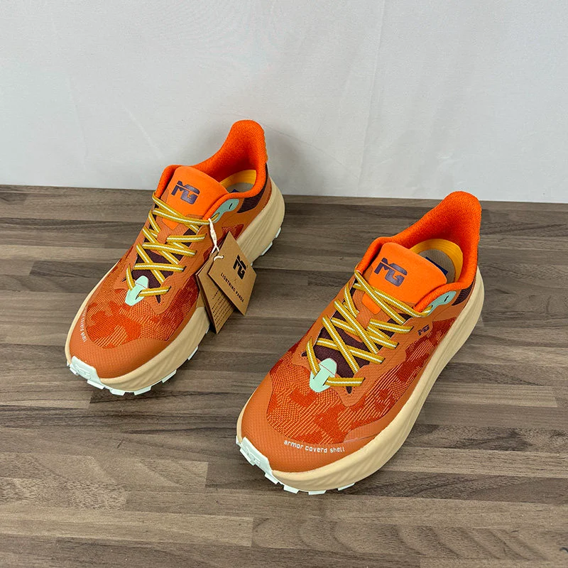 2025 Hot New Unisex Outdoor Sports Wearable Running Shoes Comfortable Breathable Casual Running Shoes Tennis Shoes