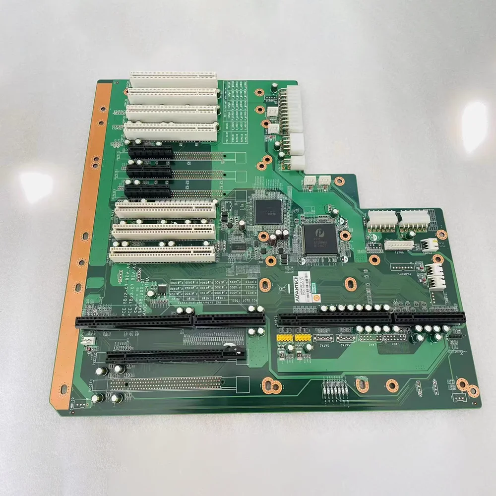 

Плинтус материнской платы промышленного управления PCE-5B12-07