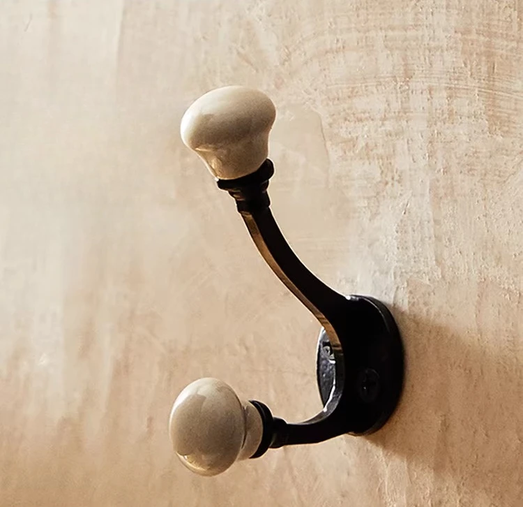 

Wall Hook Ceramic Solid Color Multi-Functional Minimalist Modern Home Gray Vintage Design Metal Base Desktop Ornament