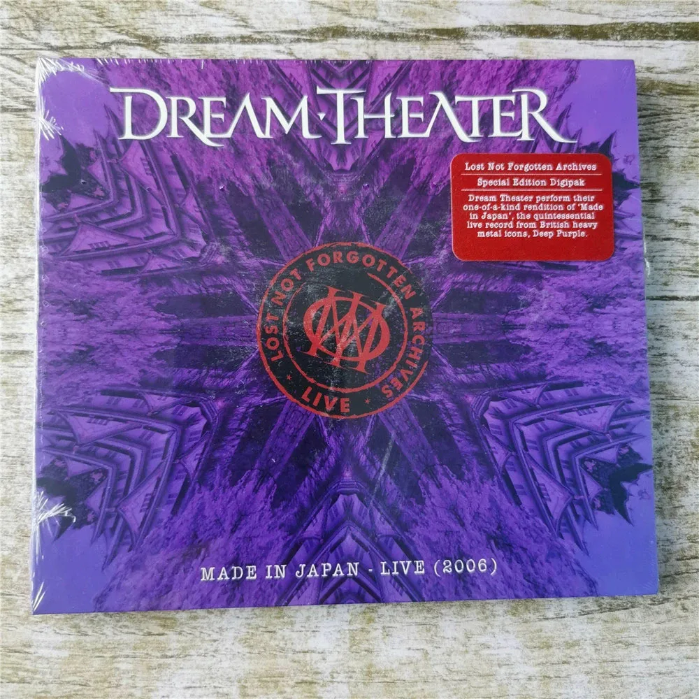 

CD 'Lost Not Forgotten Archives: Made in Japan - Live (2006)' Includes Tracks Like Smoke on The Water and Highway Star