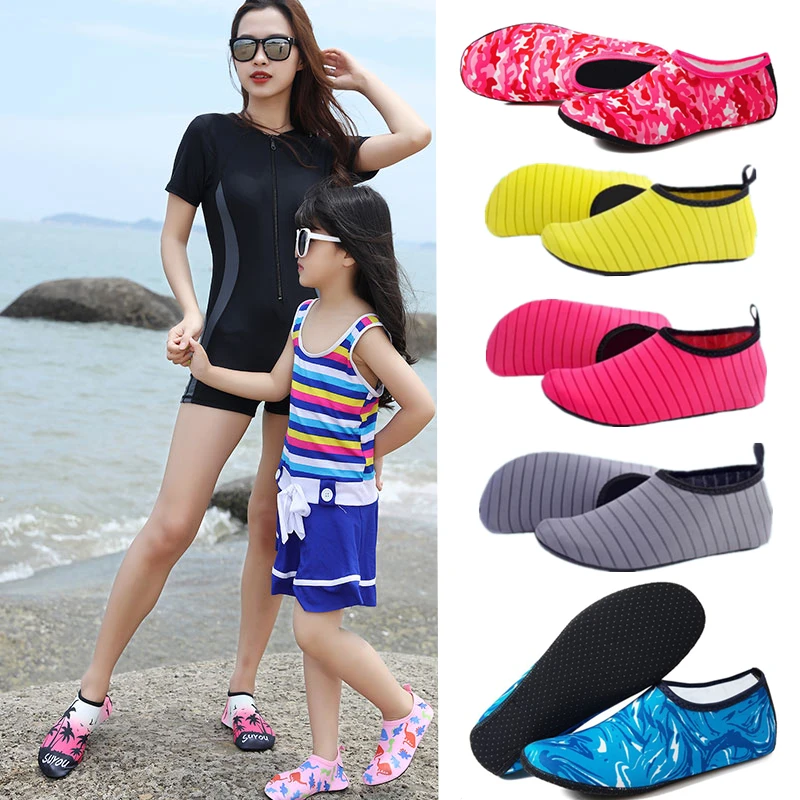 

Women Beach Water Shoes Soft Sole Beach Sneaker Childs Socks Man Yoga Quick-Drying Surfing Swimming Barefoot Water Skin Sock
